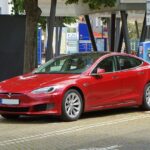 Tesla et l’intelligence artificielle : vers une voiture totalement autonome ?